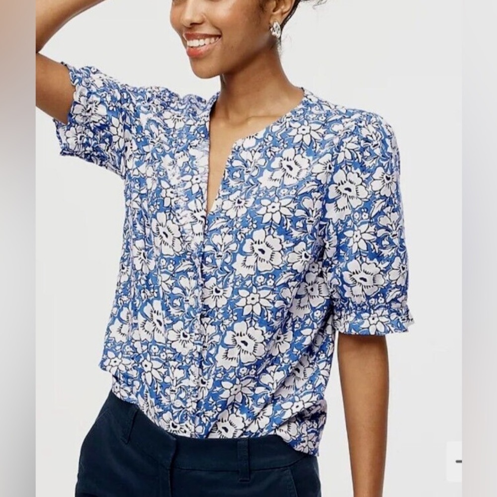 J Crew Cotton Linen Blue White Floral Cropped Sleeve Button up Blouse Large - Picture 1 of 6